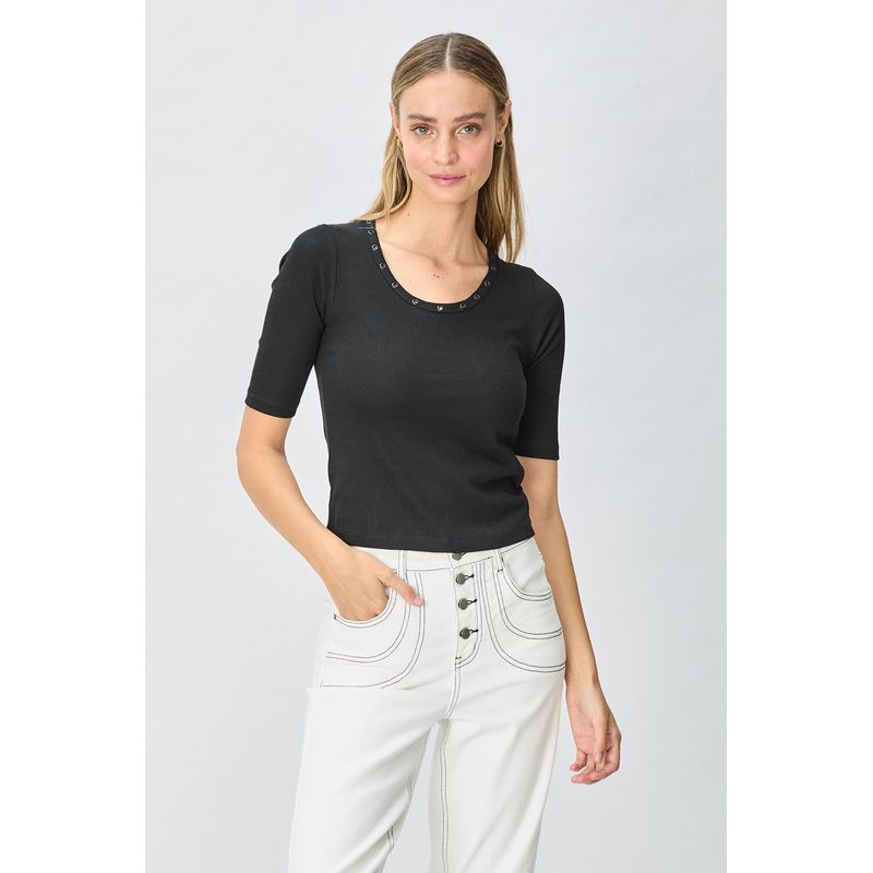 IO - Polera Manga Corta Negro Mujer Io