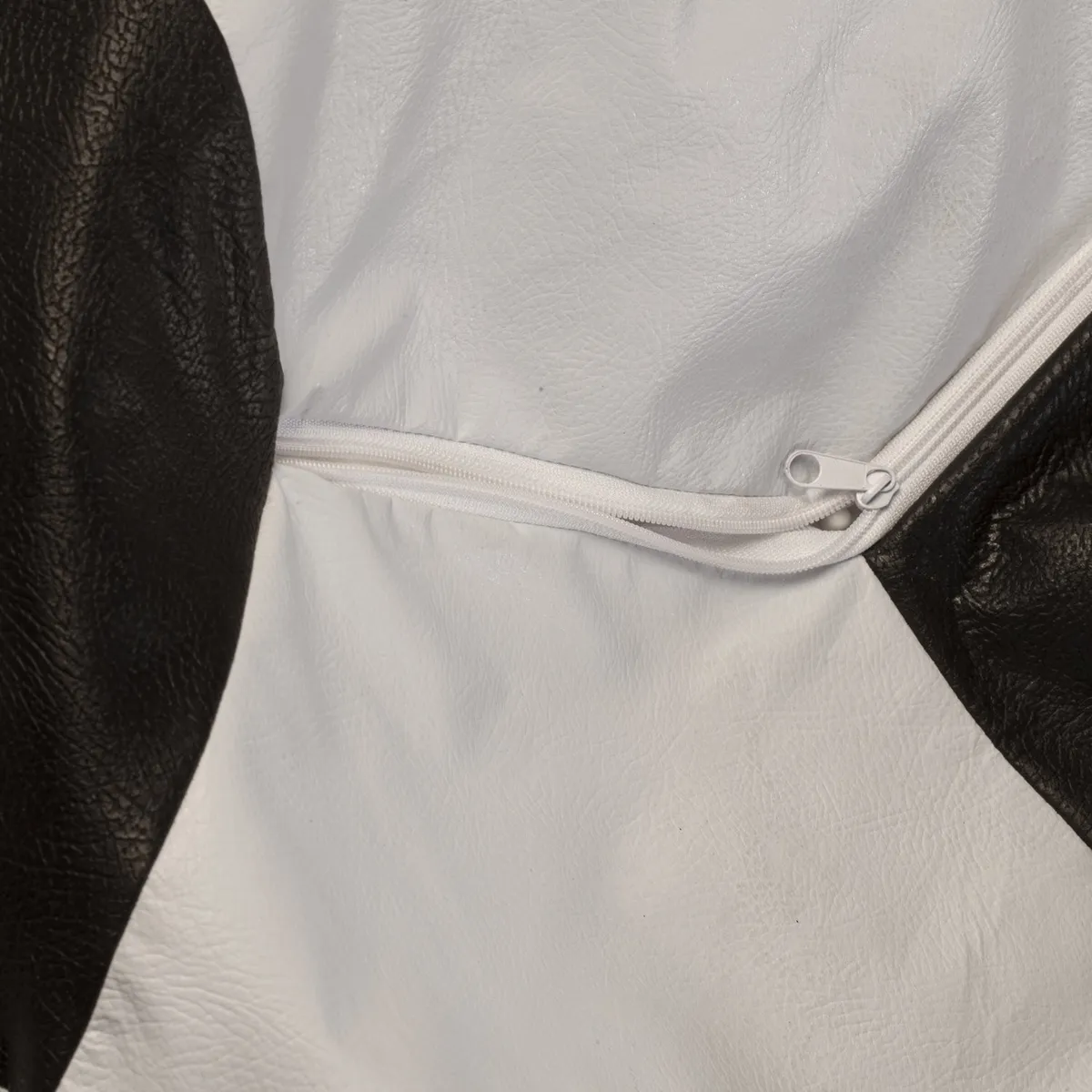 GENERICO - Pouf Pera Futbol Ecocuero 120x120x120 Maxima Design