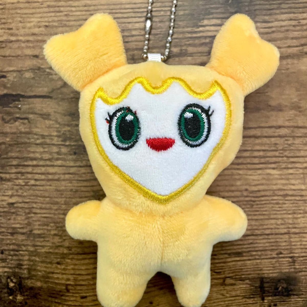 GENERICO - Peluche Llavero Lovely Twice Amarillo Kpop
