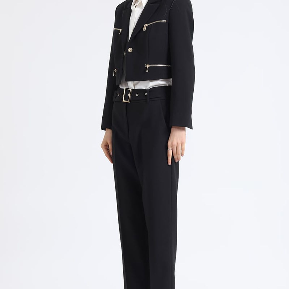 LIOLA - Blazer Crop Cierres Fantasia, Negro Liola