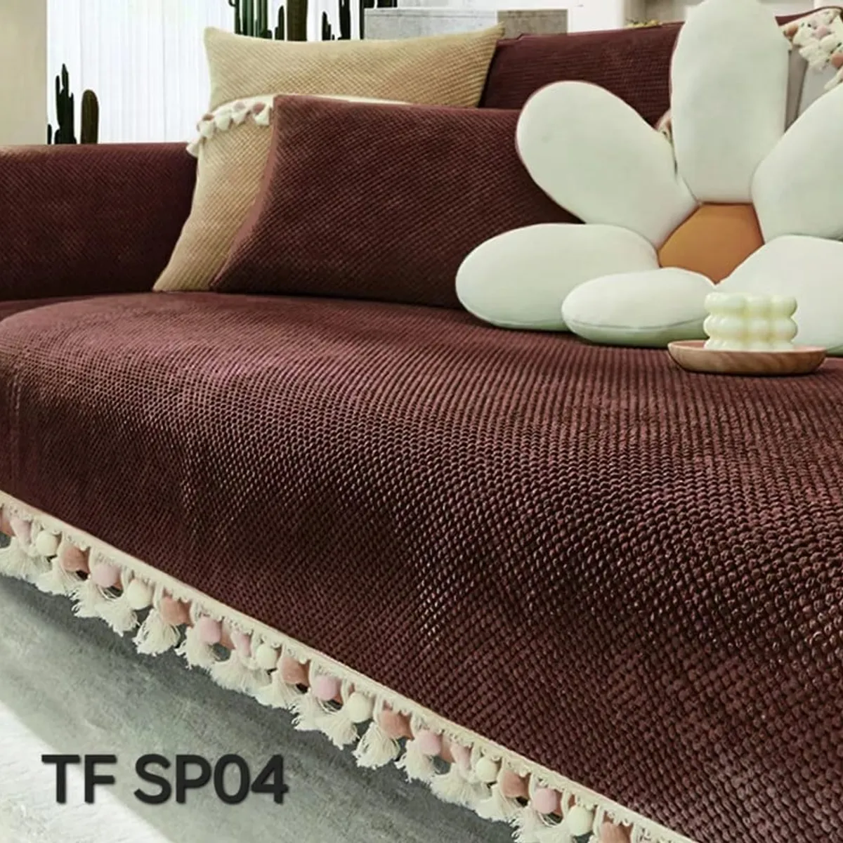 ANGELES DEL HOGAR - MANTA PARA SOFA BORDADO CON POMPONES 70 CM X 70 CM  CAFÉ