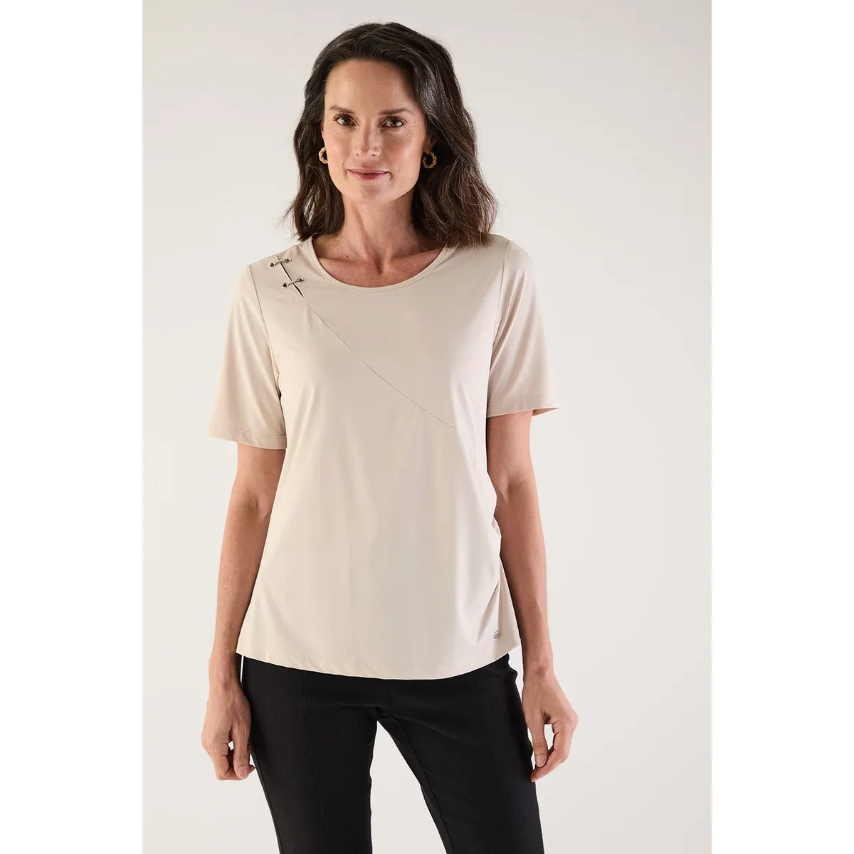 MA GRIFFE - Polera Manga Corta Beige Mujer Magriffe
