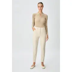 IO - Pantalon Liso Beige