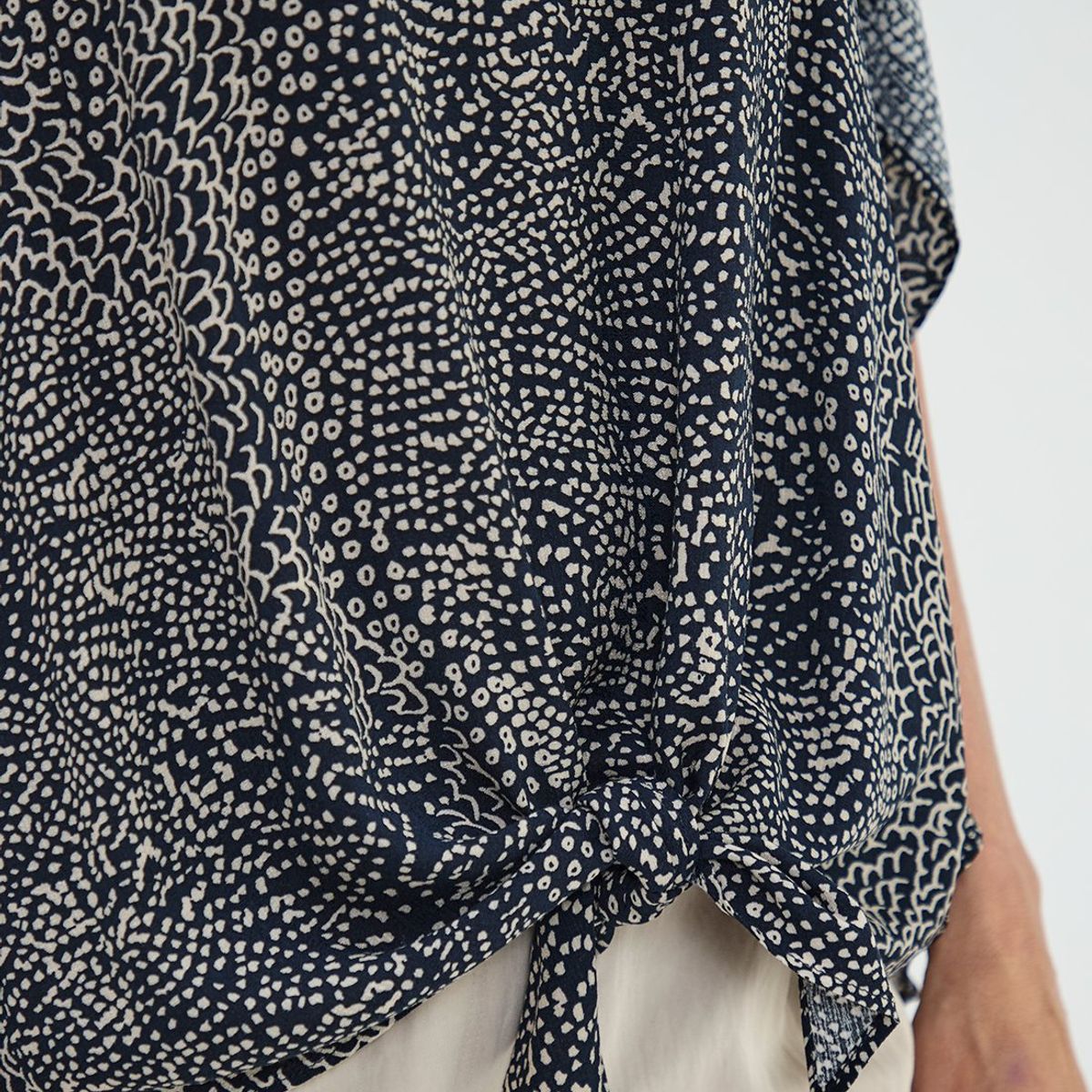 MA GRIFFE - Blusa Manga Corta Negro Mujer Magriffe