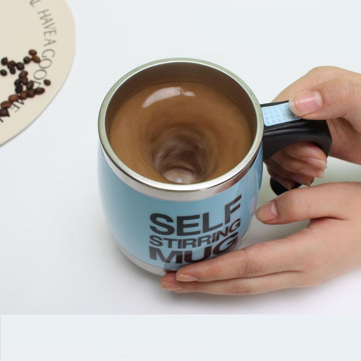 GENERICO - Tazón Taza  Mug Con Revolvedor Automático A Pilas Con Tapa