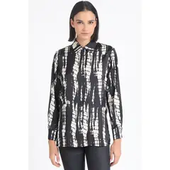 LIOLA - Blusa Satin Estampado Diseño Negro