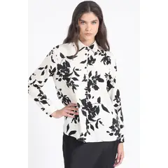 LIOLA - Blusa Estampado Flores, Crudo