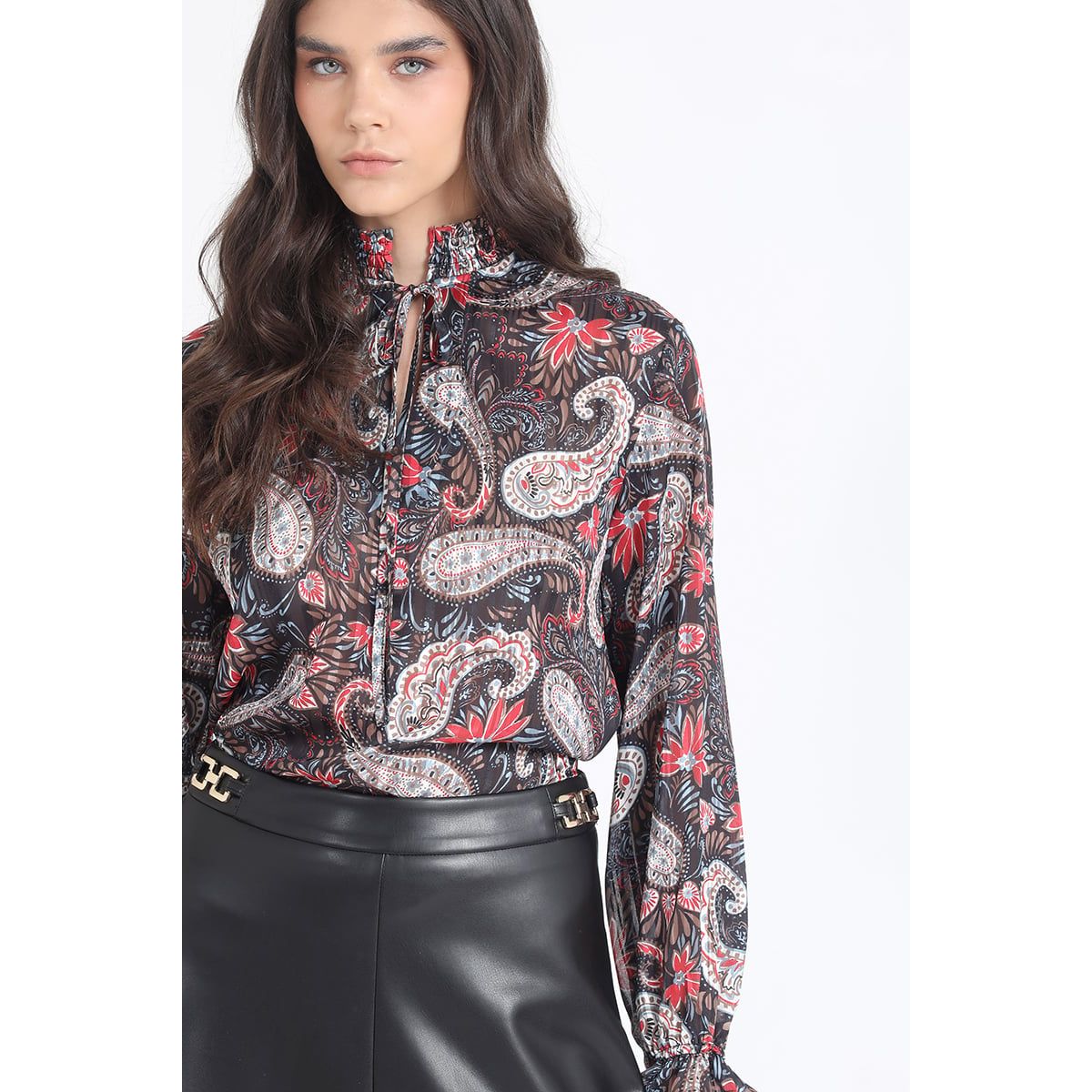 LIOLA - Blusa Estampada Paisley, Negro Liola