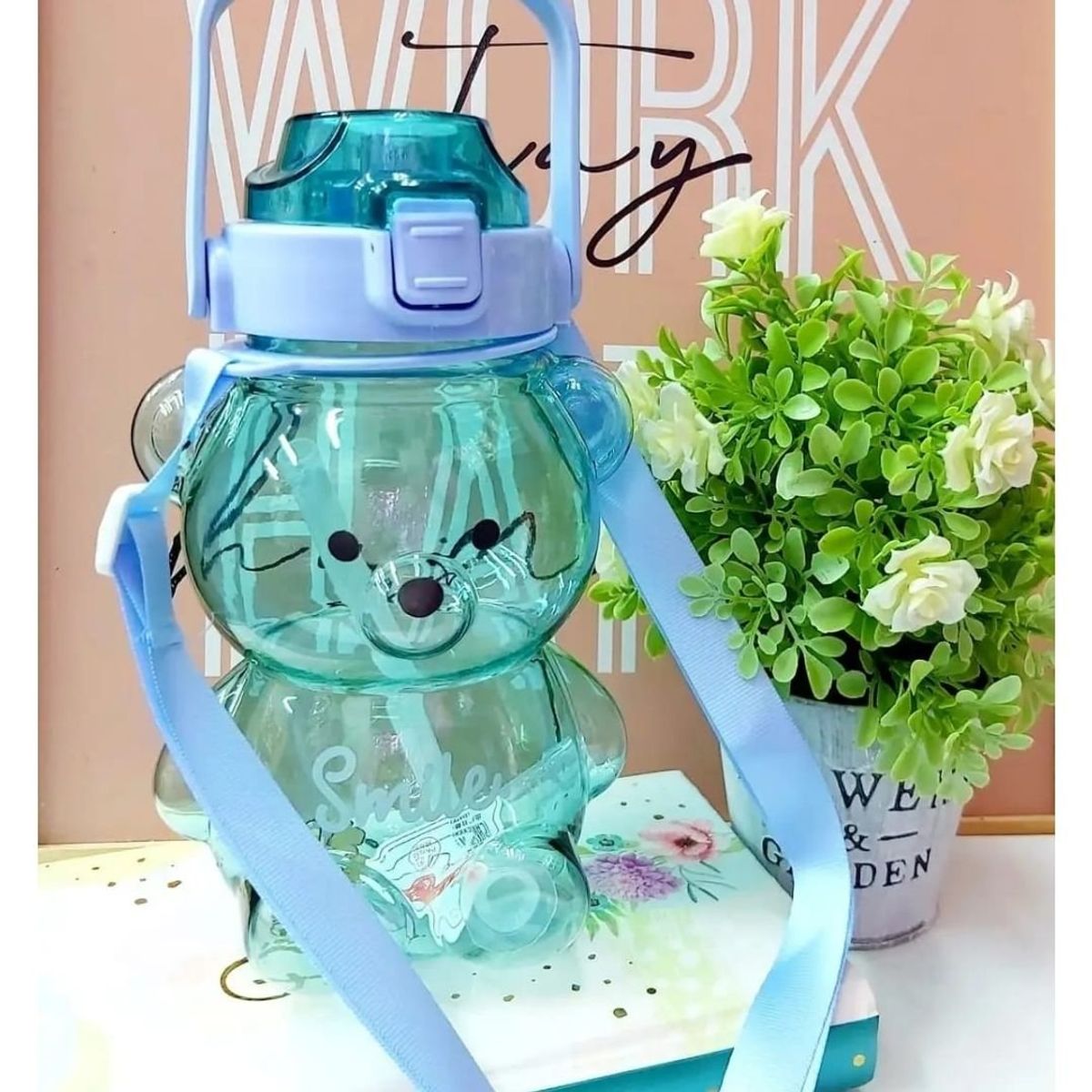 IRM - BOTELLA DE AGUA ANTIDERRAME OSO CON STICKERS 1 LT AZUL