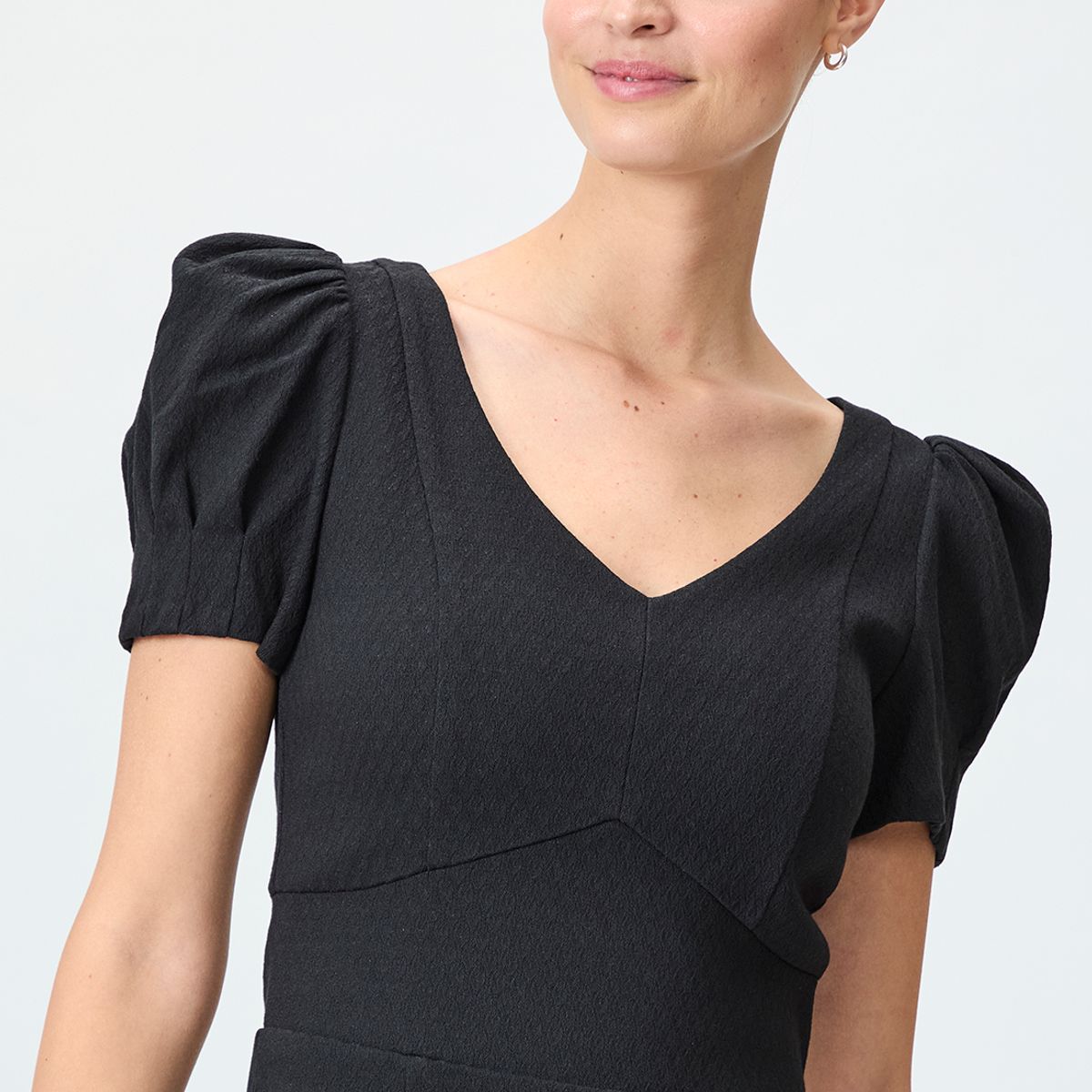 IO - Vestido Corto Negro Mujer Io