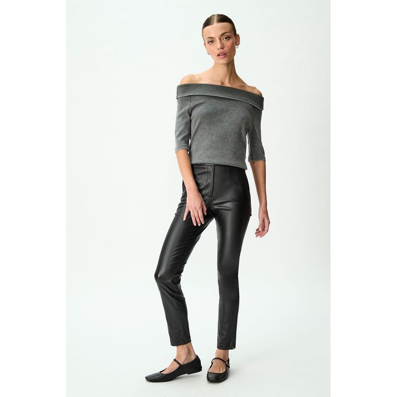 IO - Polera Moda Lisa Gris iO
