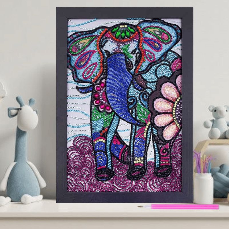 ARTE CONSENTIDO - CUADRO ELEFANTE DE FRENTE CON MARCO NEGRO