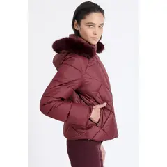 LIOLA - Parka Con Capucha Y Piel Desmontable Burdeo
