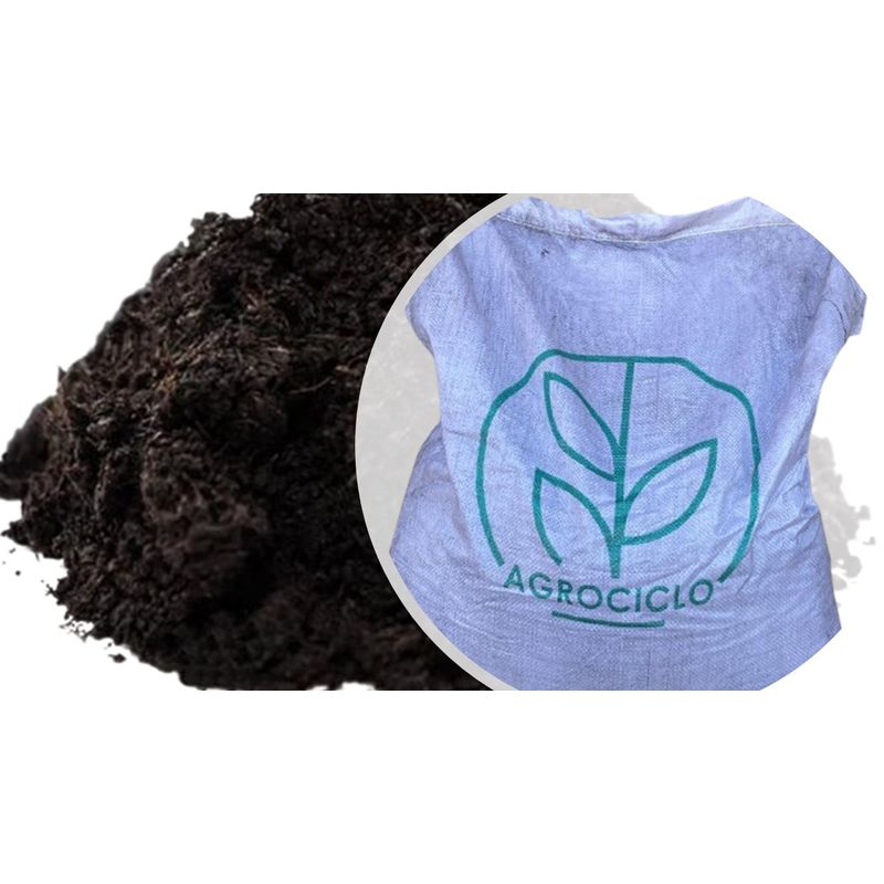 GENERICO - Tierra de Hoja Negra Calidad Premium Saco 40 LT 20 KG