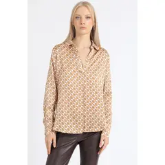 LIOLA - Blusa Satin Estampado Geo, Naranjo