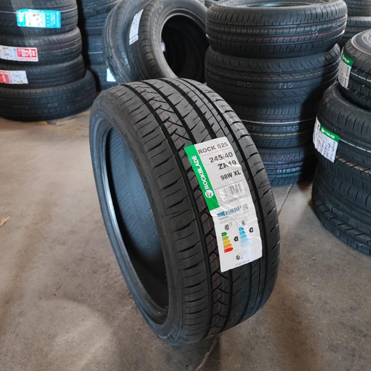 ROCKBLADE - Neumatico 24540 R19 Rockblade Rock 525 98w Zr