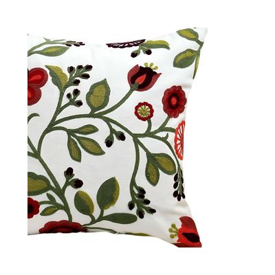 Imagen 2 del producto JUEGO DE 4 FUNDAS BORDADAS 45x45 F04