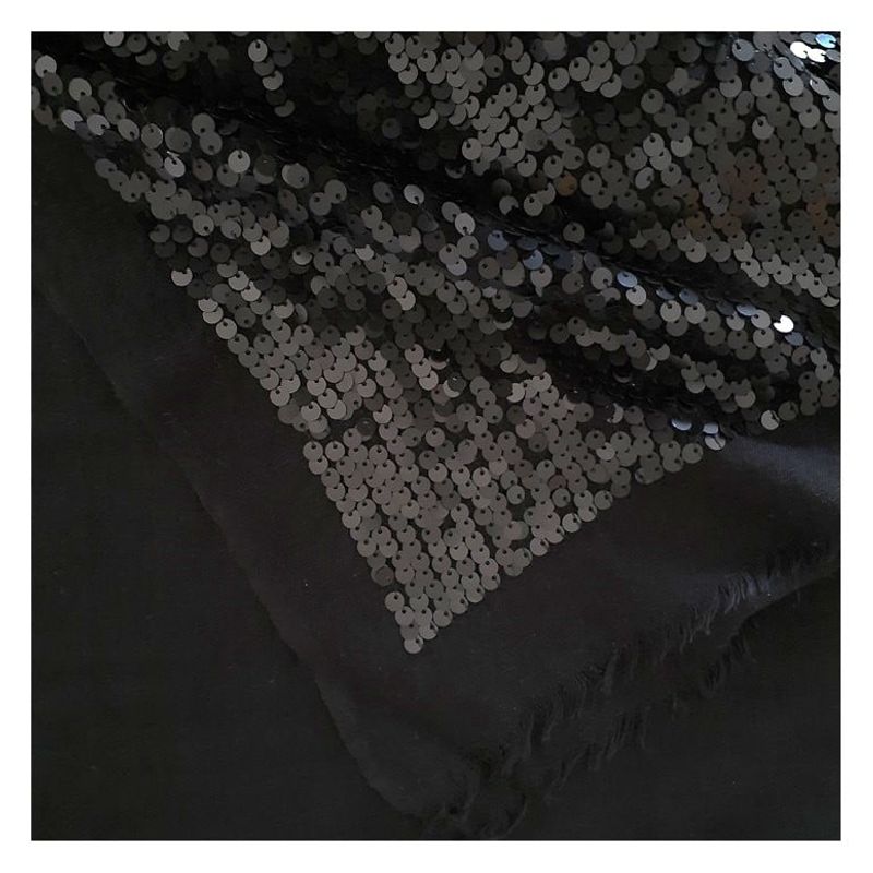 VANE COLLECTION - Pañoleta echarpe negra 90% Lana 10% Seda bordada con lentejuelas
