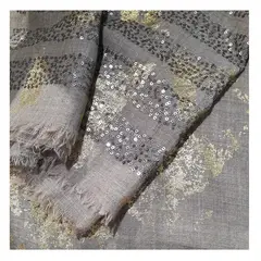 VANE COLLECTION - Pañoleta echarpe capuccino 92% Lana 8% Seda bordada con lentejuelas
