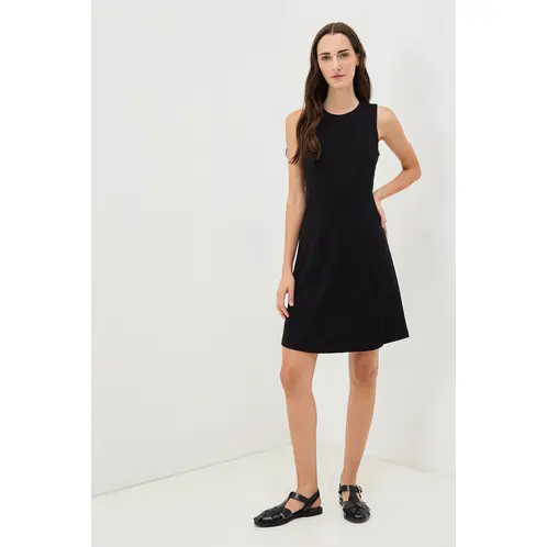 IO - Vestido Liso Negro
