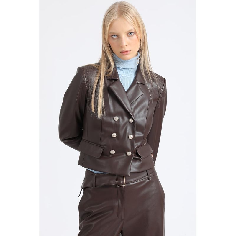LIOLA - Blazer Crop Cruzado Efecto Cuero Chocolate Liola