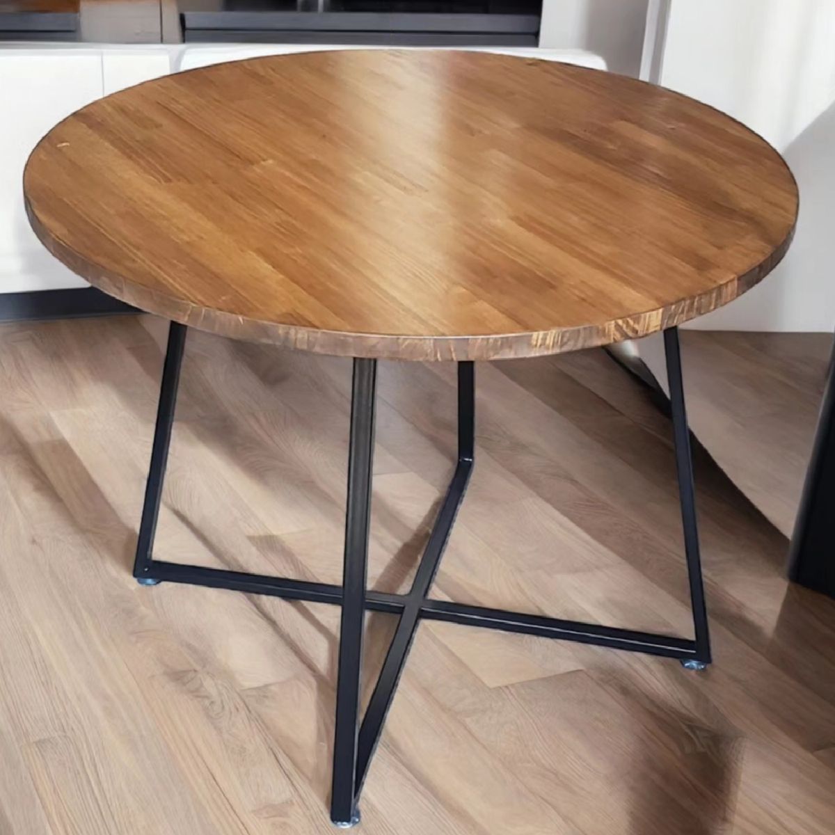 GENERICO - MESA  DE COMEDOR MODELO ANGULEMA