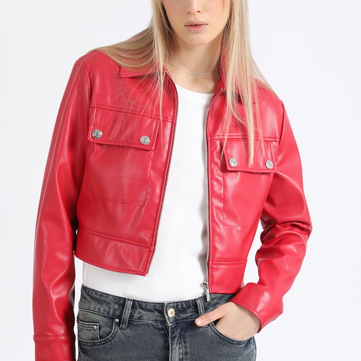 LIOLA - Chaqueta Crop Recta Efecto Cuero, Rojo Liola