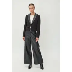 IO - Blazer Negro Mujer