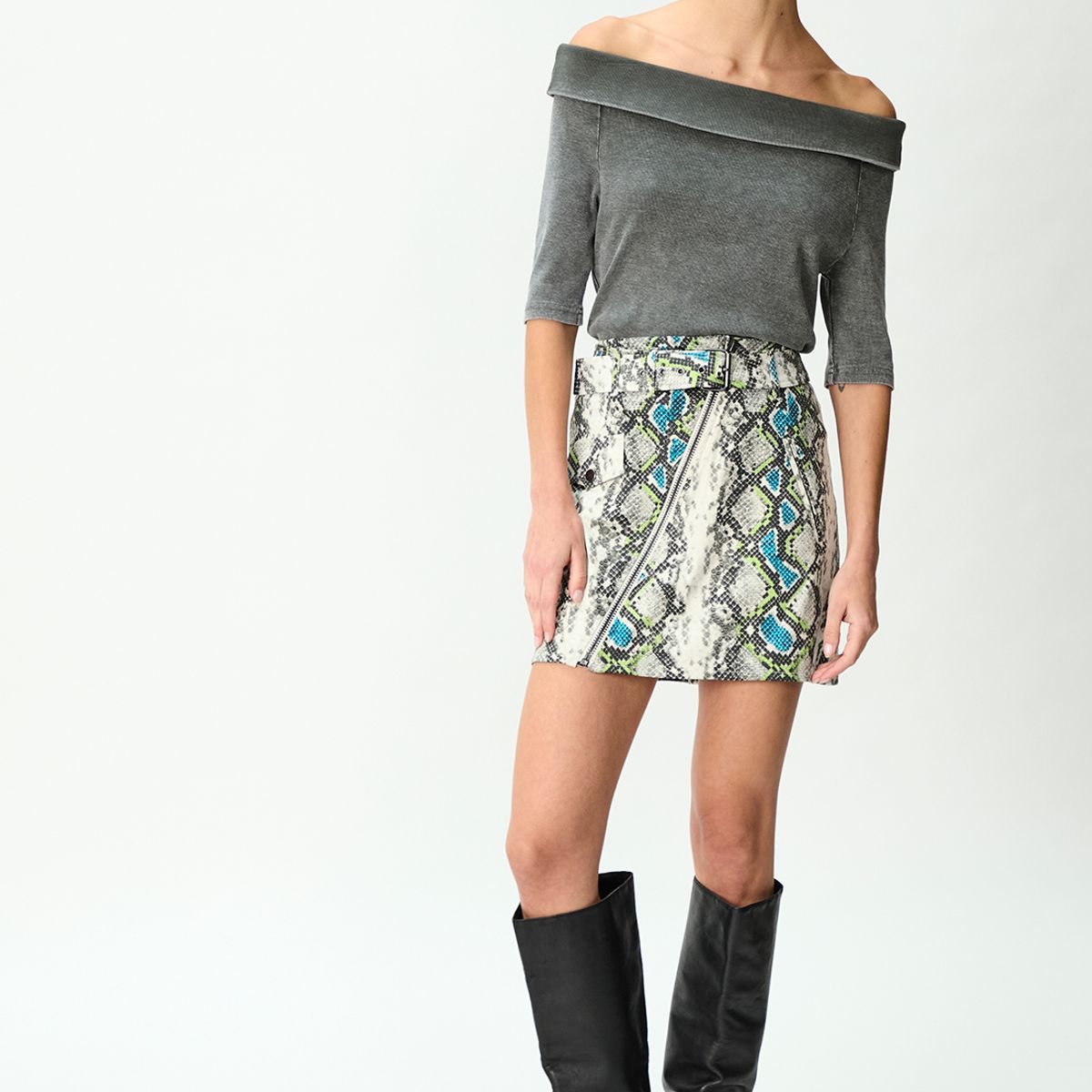 IO - Falda Corta Celeste Mujer Io