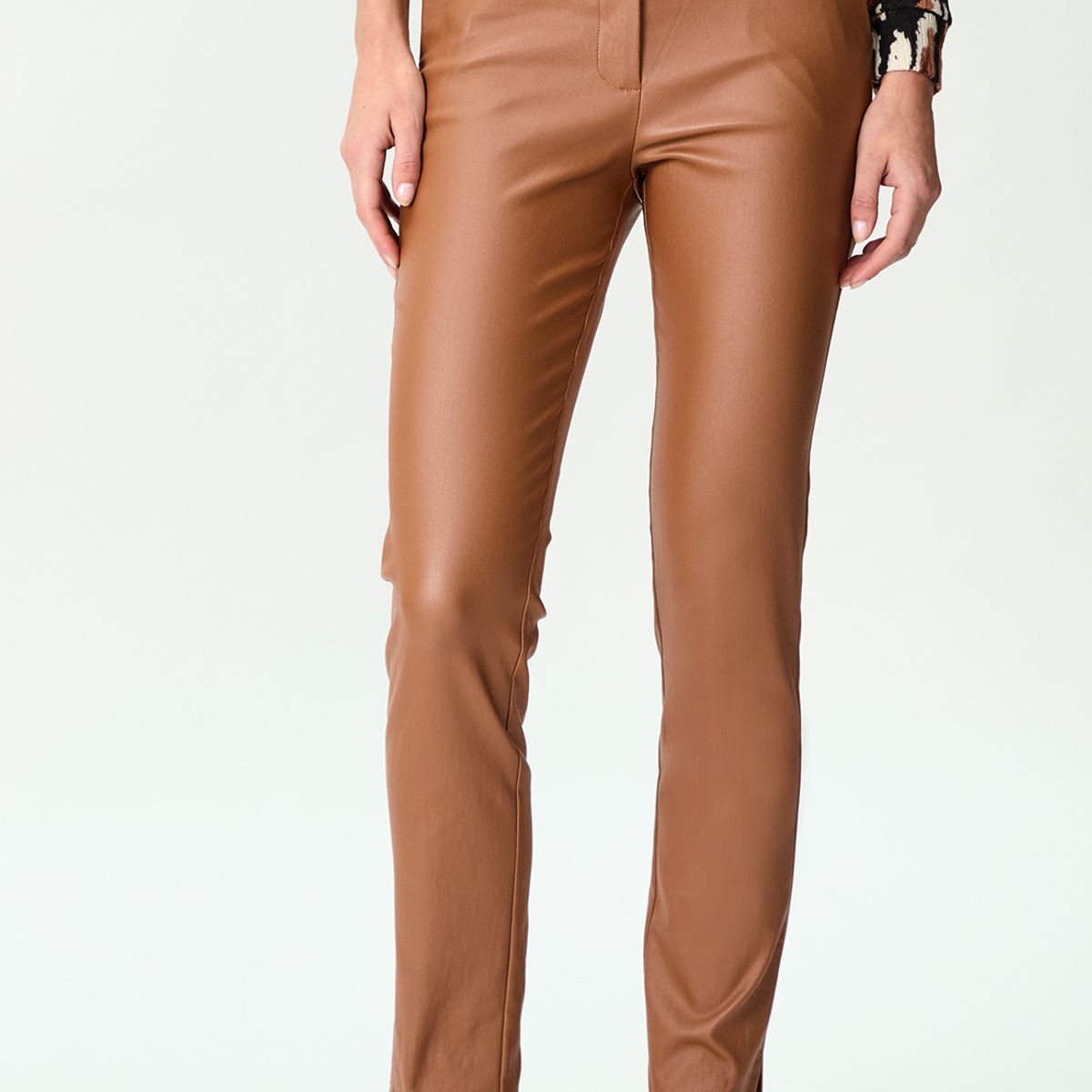 IO - Calza Skinny Café Mujer Io