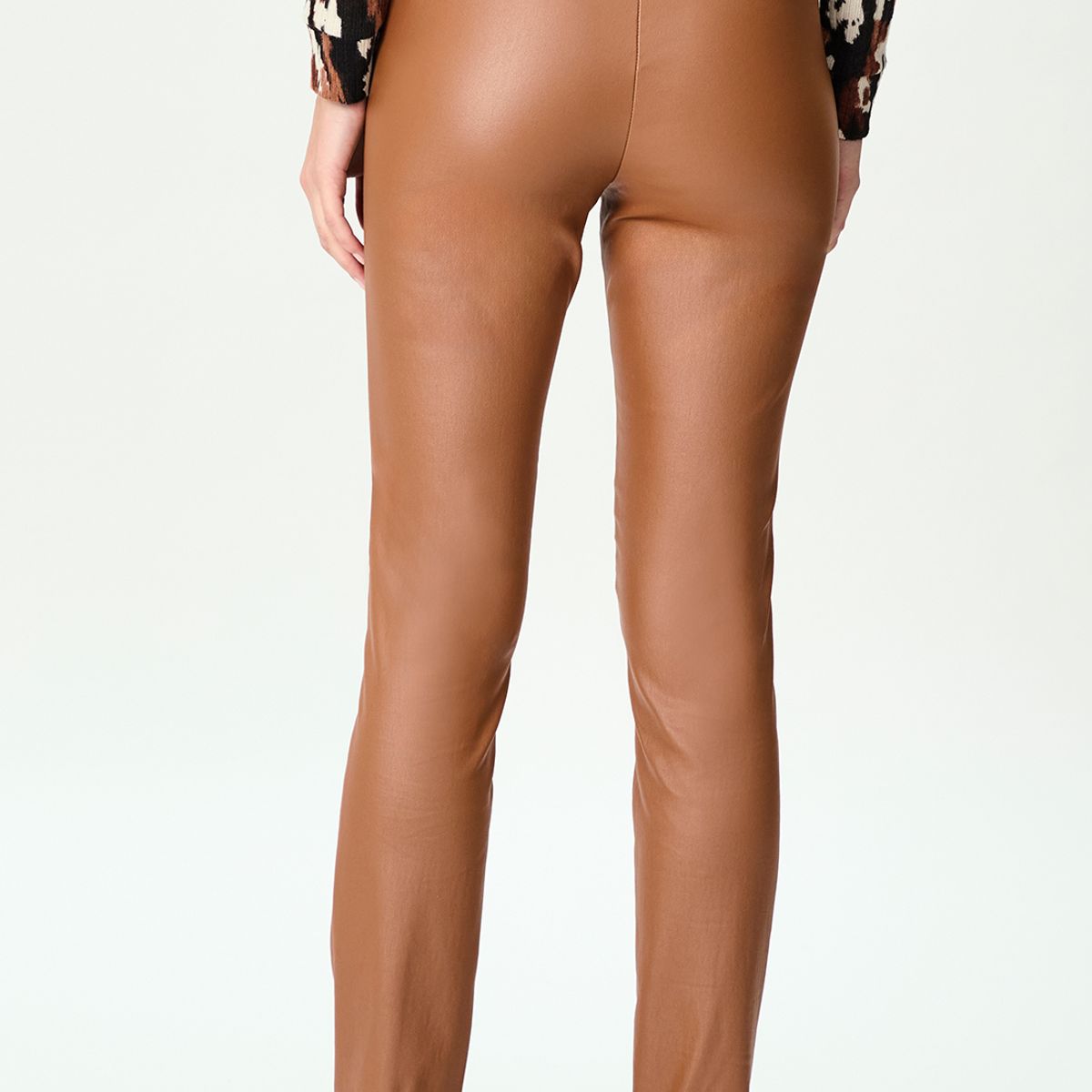 IO - Calza Skinny Café Mujer Io