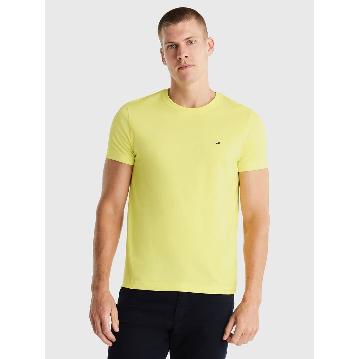 TOMMY HILFIGER - Polera Essential Cotton C-Neck Slim Fit Amarillo Tommy Hilfiger