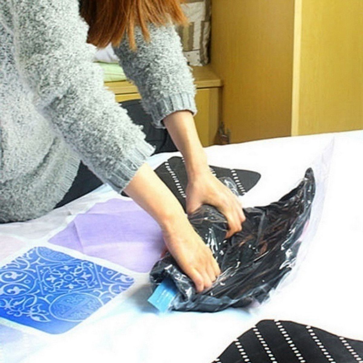 MOVI - Pack de 4 Bolsas Compresoras para Ropa – Ahorra Espacio y Protege