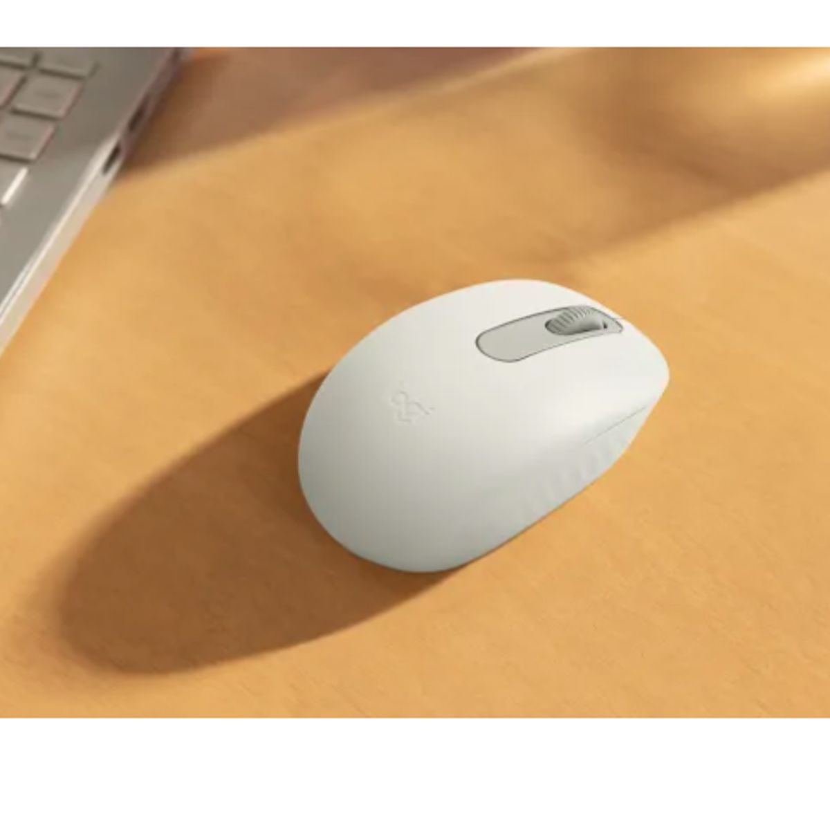 LOGITECH - Mouse Logitech M196 Bluetooth diseño compacto grafito