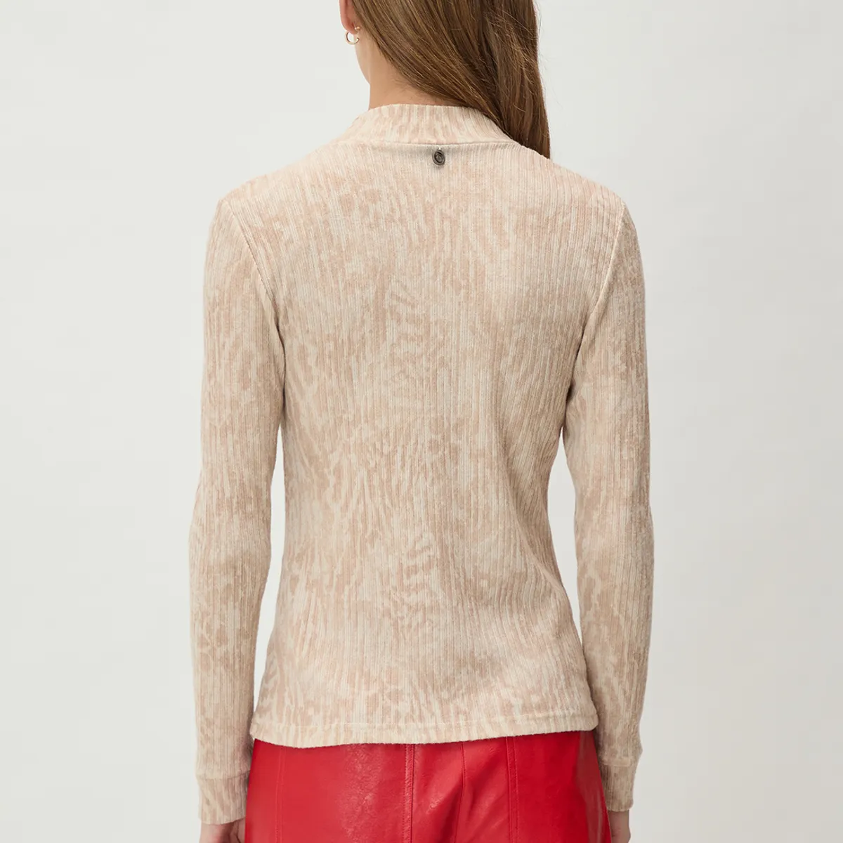 IO - Polera Manga Larga Avellana Mujer Io