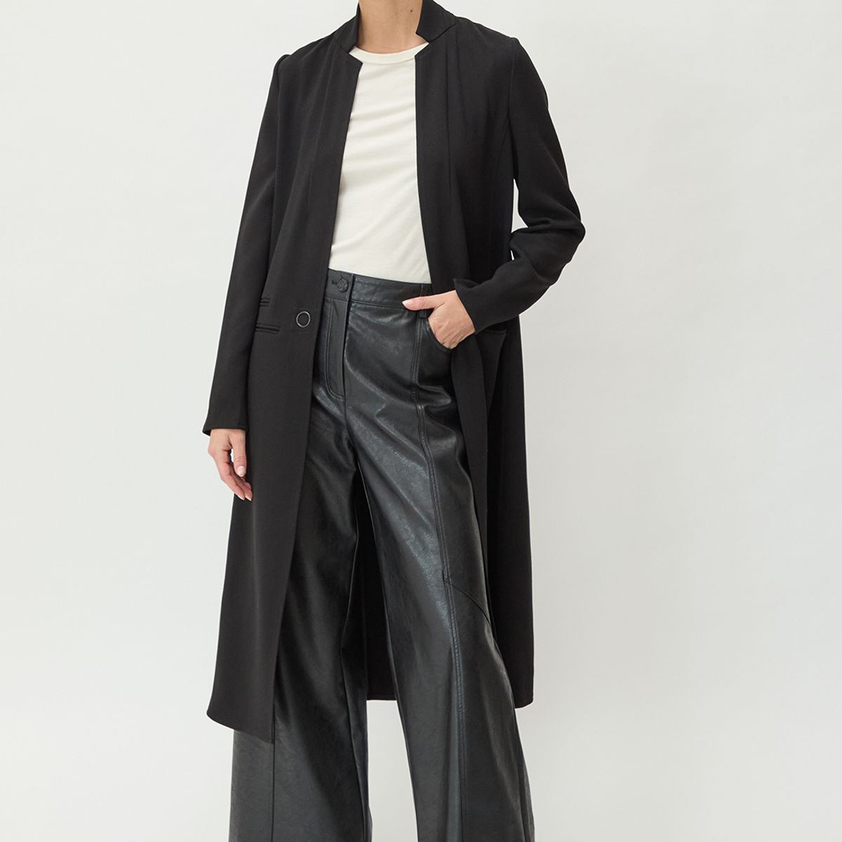 IO - Tapado Negro Mujer Io