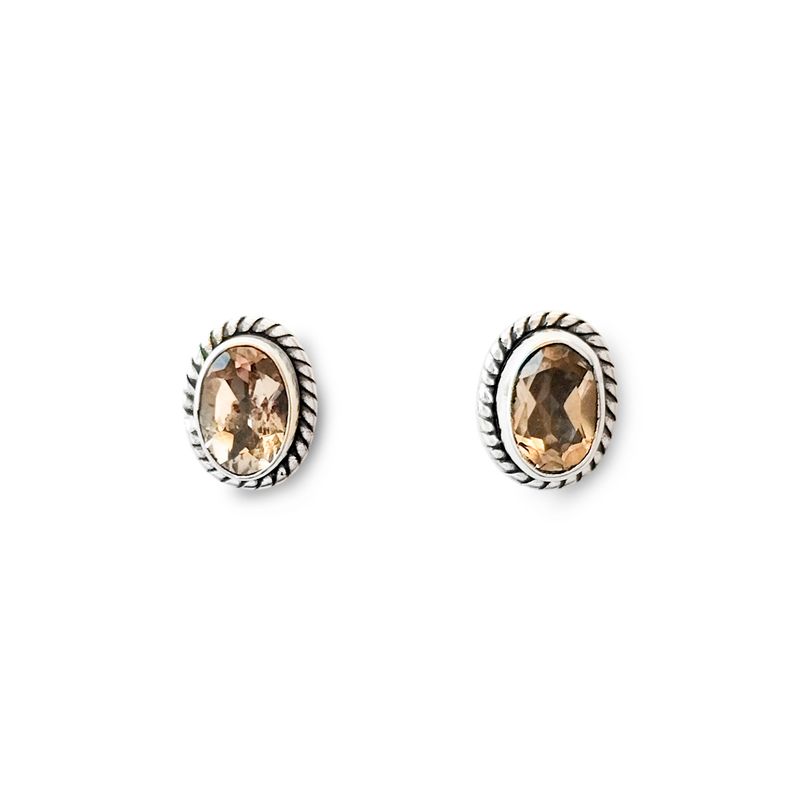 ANDREA COGGIOLA JOYAS - Aros Botón Óvalo Trenzado Topacio Amarillo Plata Fina 925