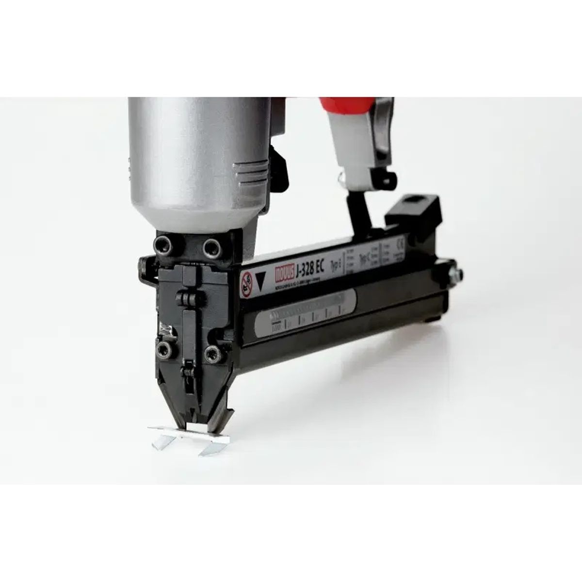 NOVUS - Clavadora Y Engrapadora Neumatica J-328 Novus