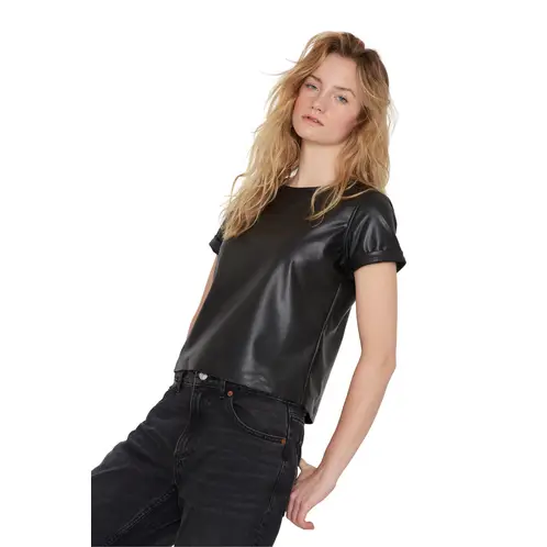 JACINTA TIENDA - Polera Kylie Negra