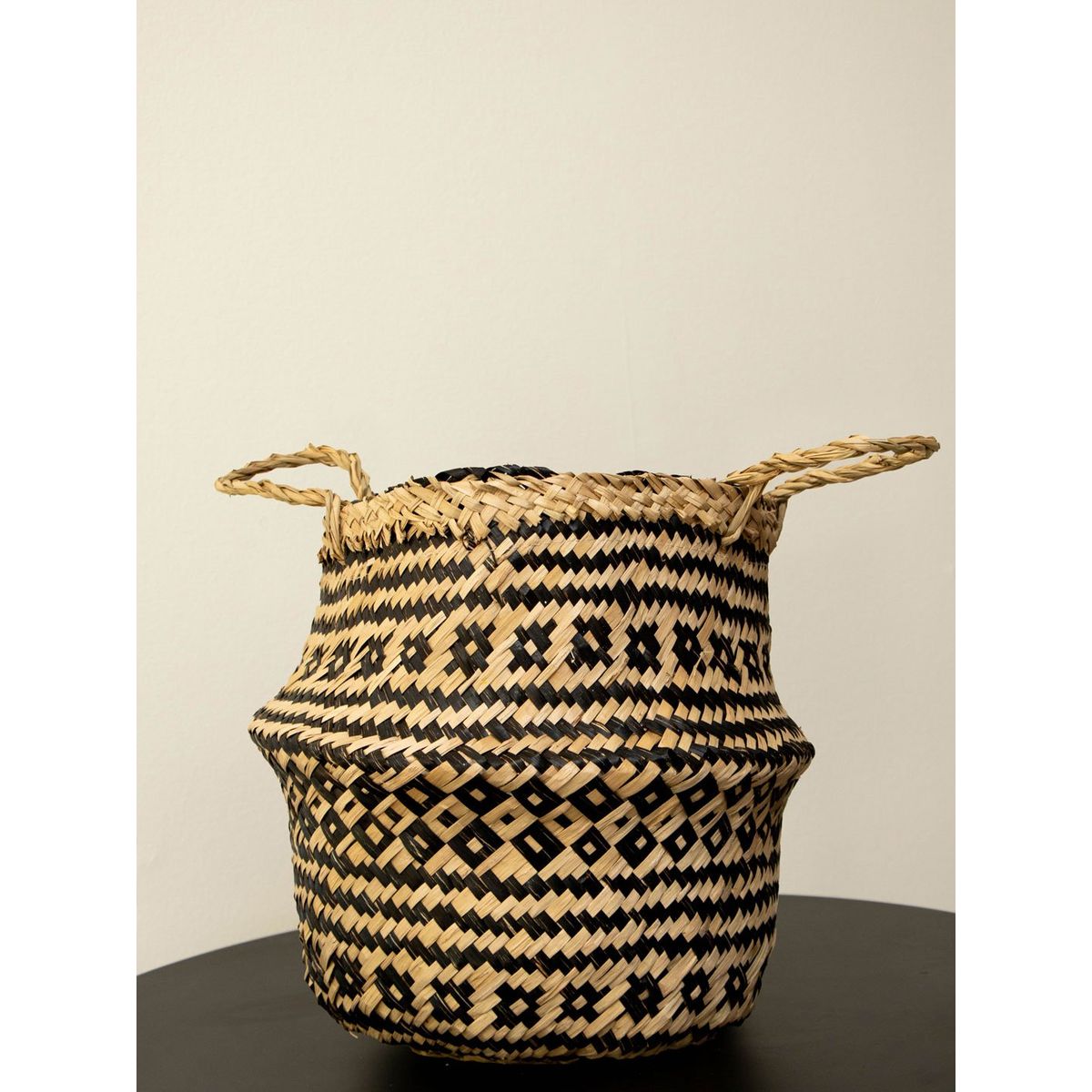 PLANT ME - CANASTO DECORATIVO DE FIBRA NATURAL L SANTORINI NEGRO