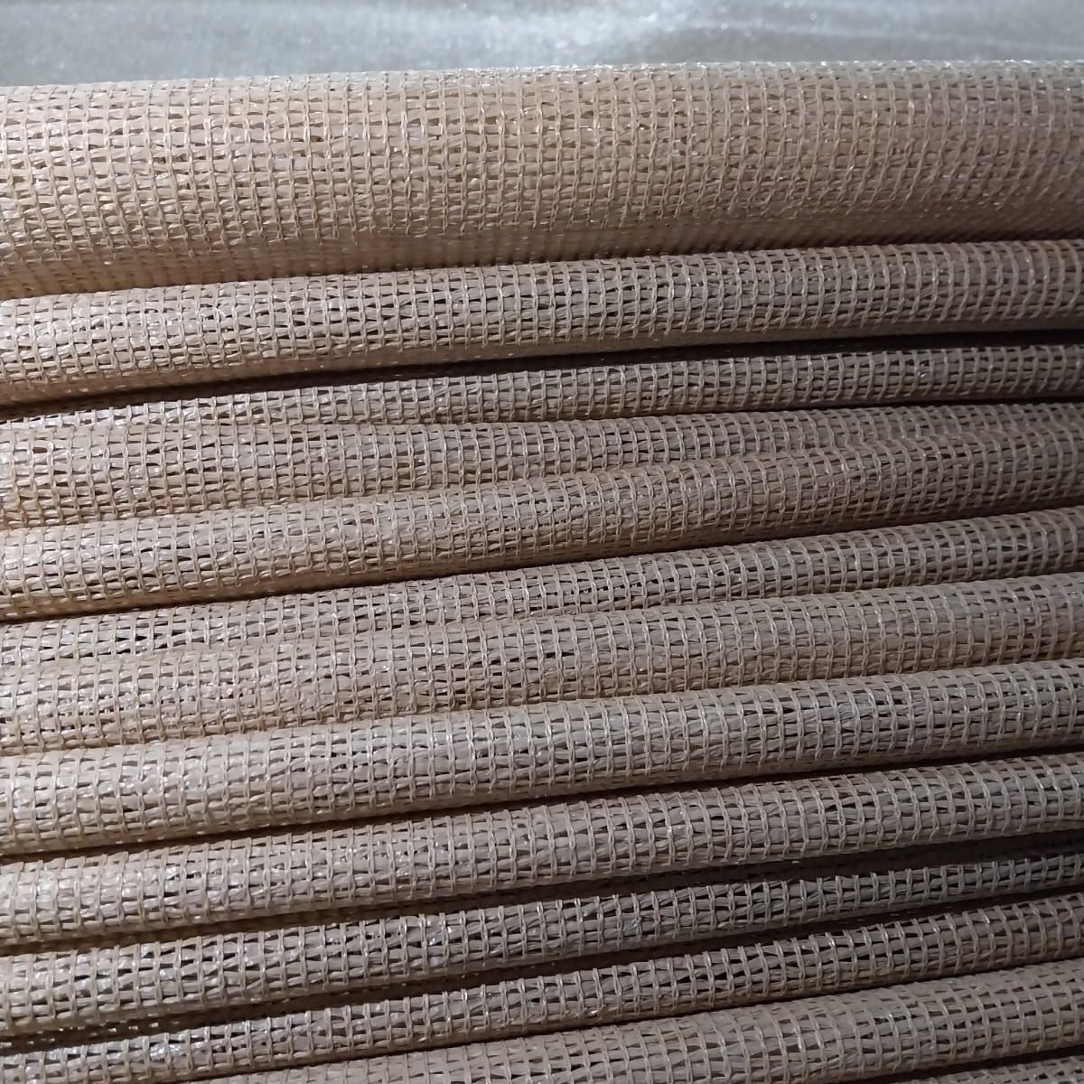 GENERICO - Malla raschel Beige café 2.10 de ancho 80% venta por metro lineal