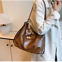 Bolso de hombro de mujer minimalista y de moda