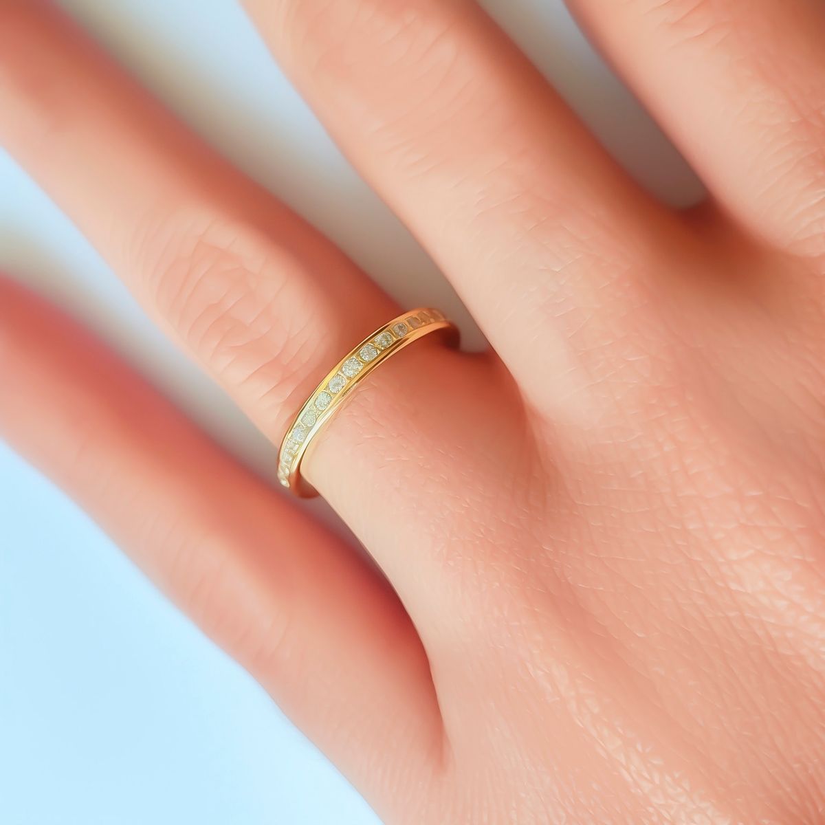 COGGIOLA - Anillo Cintillo Completo Circón Enchapado Oro 18K