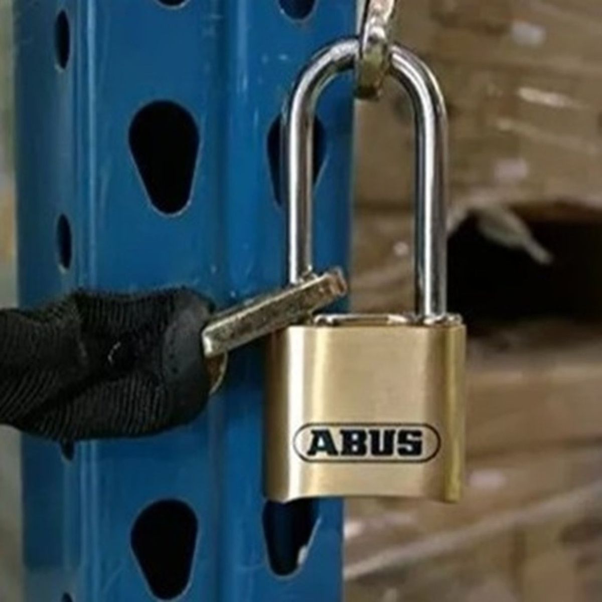 GENERICO - Candado Laton 180ib50 Hb63 Clave Blis