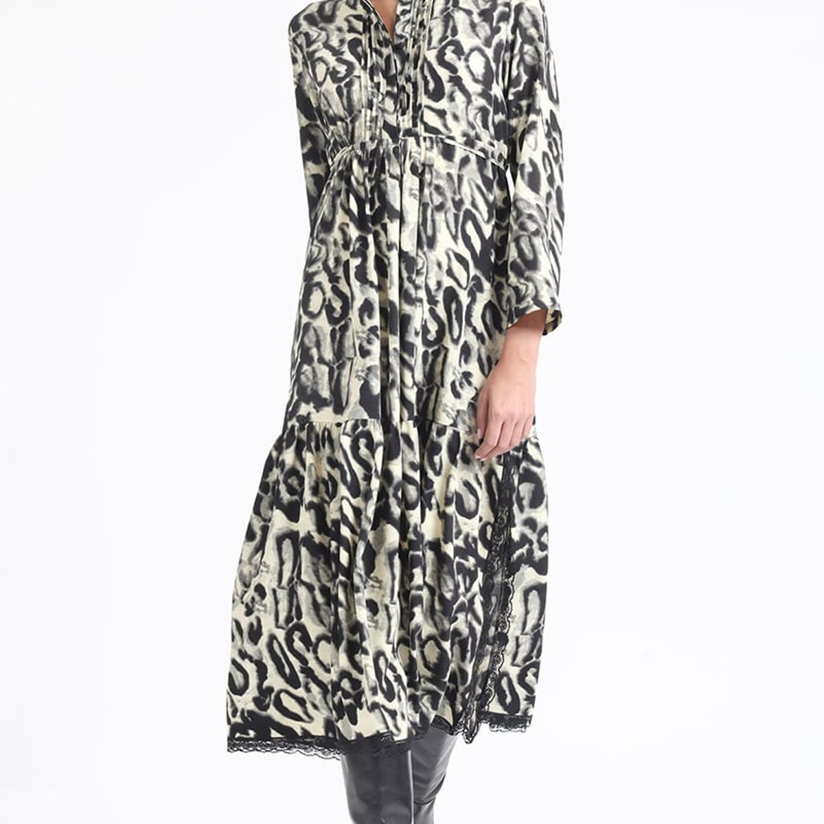 LIOLA - Vestido Largo Fluido Estampado Animal Negro Liola