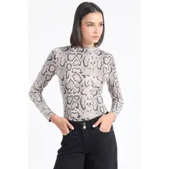 LIOLA - Polera Tipo Beatle Estampado Animal Gris