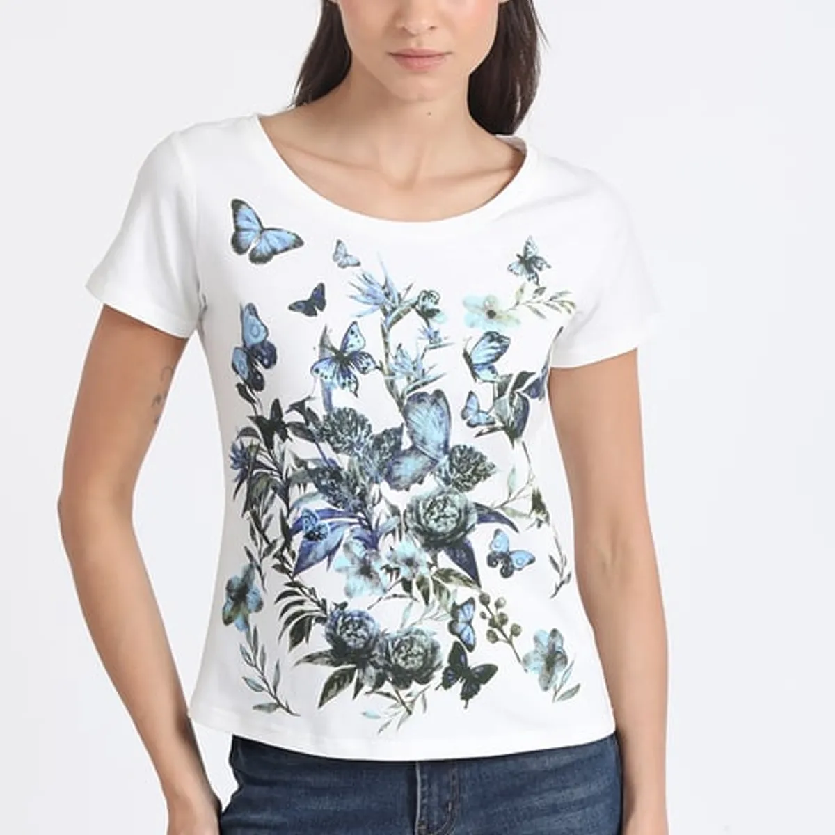 LIOLA - Polera Algodón Estampado Mariposas, Crudo Liola