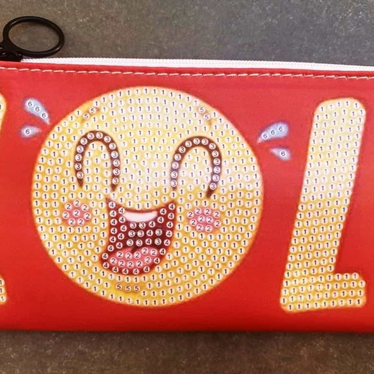 ARTE CONSENTIDO - PINTURA CON DIAMANTE ESTUCHE LOL