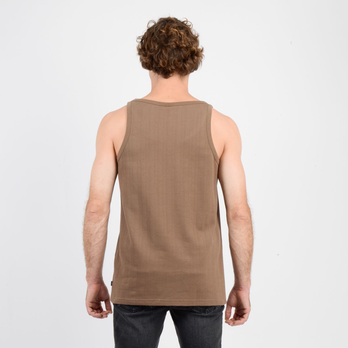 O'NEILL - POLERA SIN MANGAS MYTHIC CAFÉ