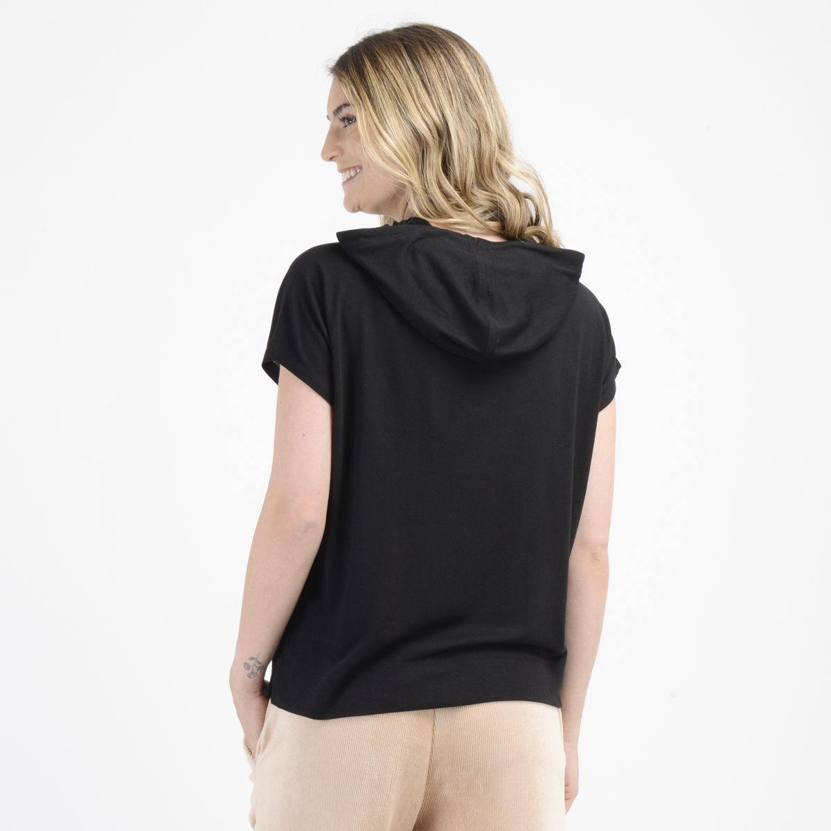 O'NEILL - POLERA MANGA CORTA BEACHY BLOOM  NEGRO